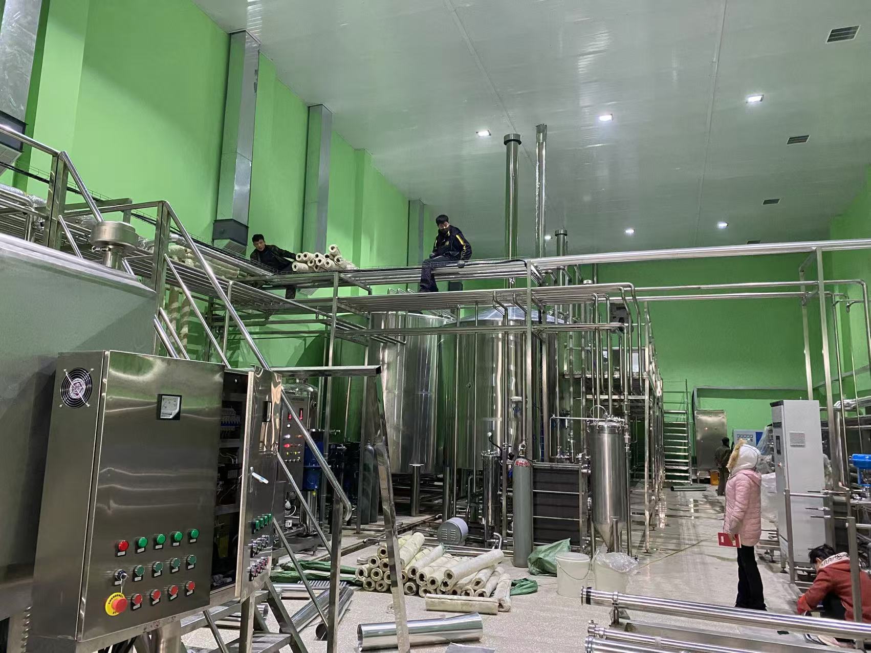 舟曲精酿啤酒设备厂—精酿啤酒设备制造:传承工艺与创新科技的交融